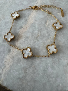 Mother of Pearl Clover Bracelet